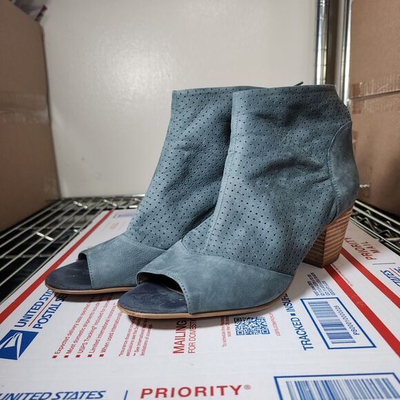 Franco Sarto Sandals Womens 8 Bohemian Blue Leather Peep Toe Heels - GOOD - Picture 1 of 11